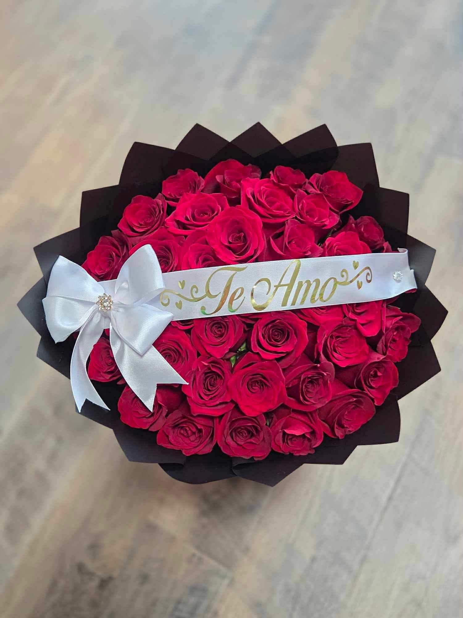 VellaFlora premium roses